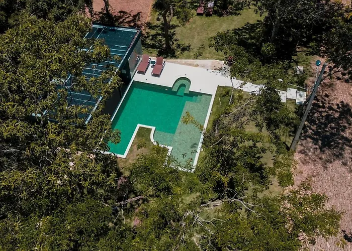 Ecolounge StudiosHotel Em